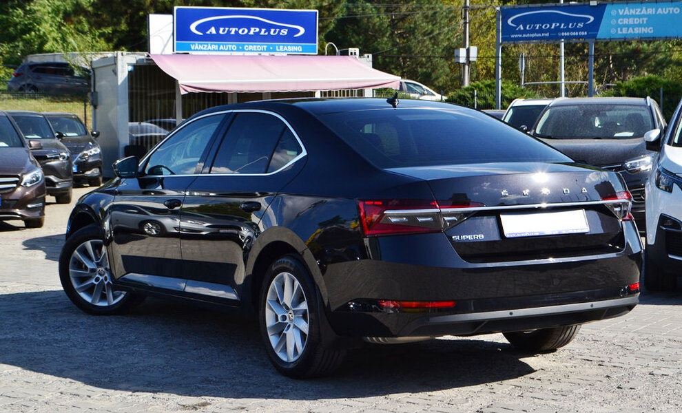 Skoda Superb 2020 - Image 4