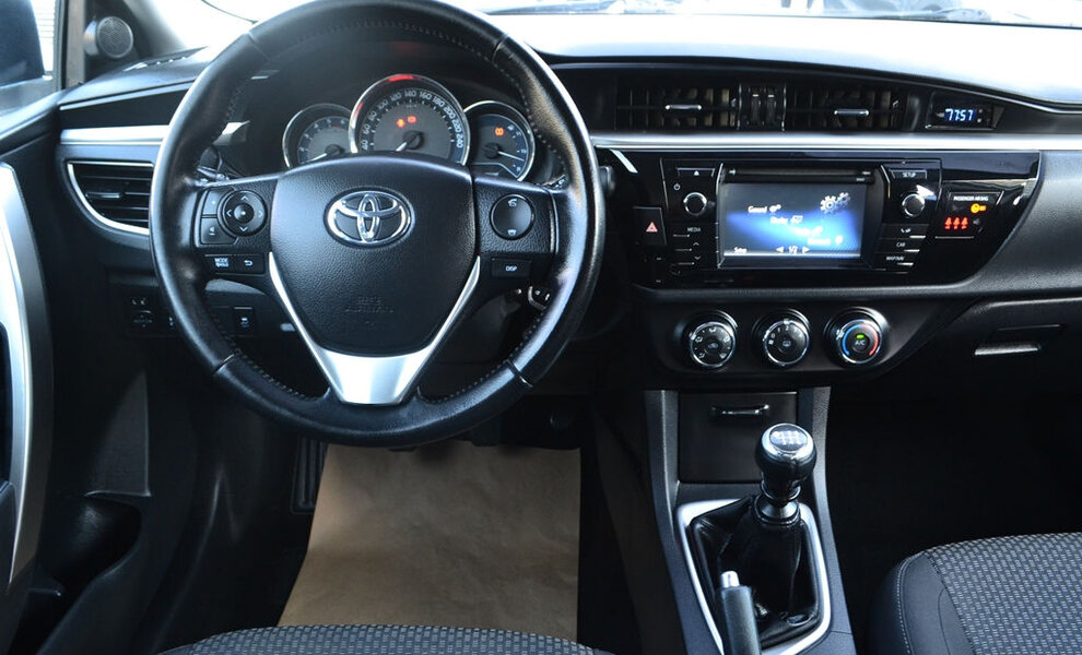 Toyota Corolla 2015 - Image 5