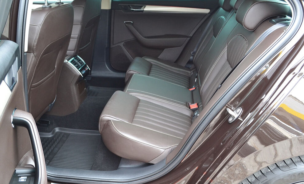 Skoda Superb 2021 - Image 14