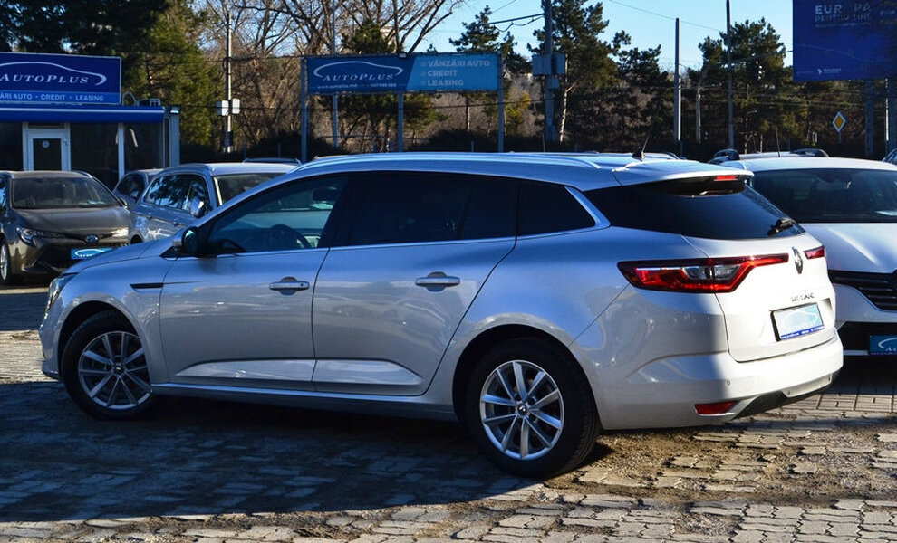 Renault Megane 2017 - Image 4
