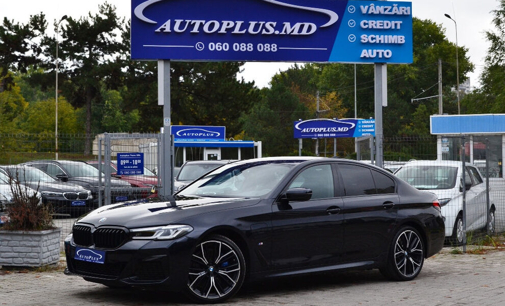 BMW 5 Series 2021 - Image 1