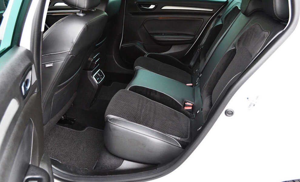 Renault Megane 2019 - Image 11