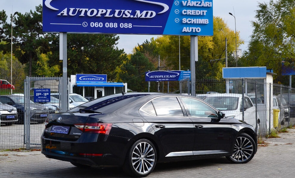 Skoda Superb 2018 - Image 2
