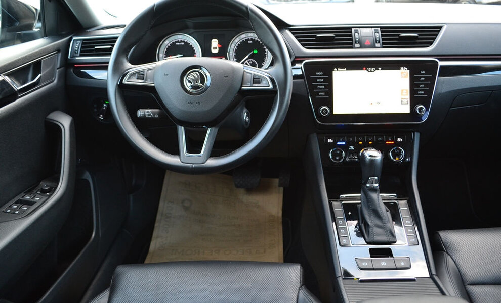 Skoda Superb 2018 - Image 5
