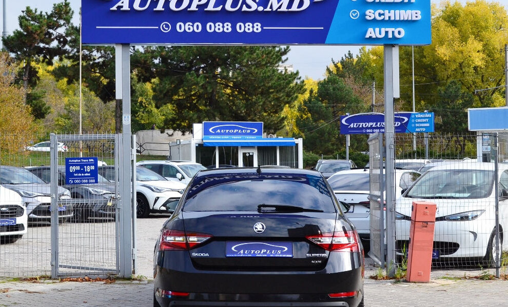 Skoda Superb 2018 - Image 18
