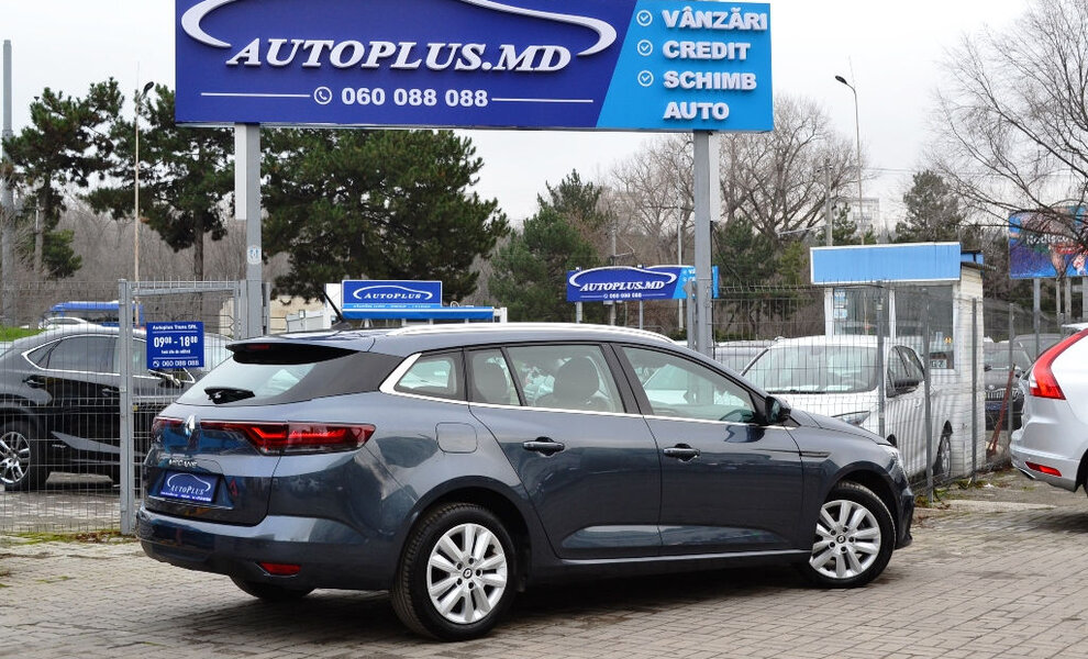 Renault Megane 2022 - Image 2