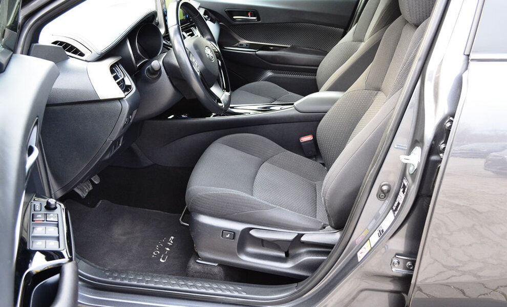 Toyota C-HR 2019 - Image 10