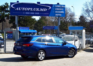 Opel Astra 2021