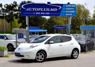 Nissan Leaf Accenta