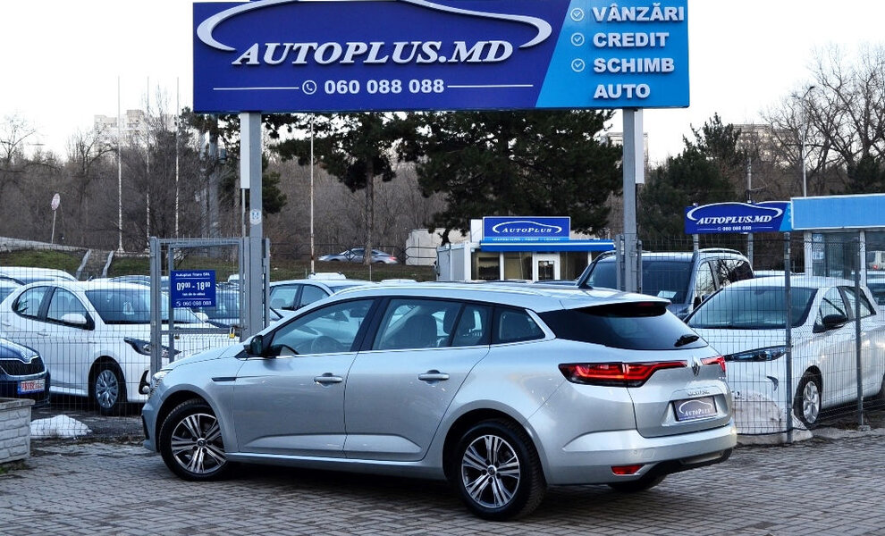 Renault Megane 2022 - Image 4