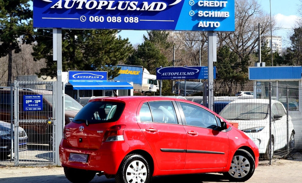 Toyota Yaris 2009 - Image 2