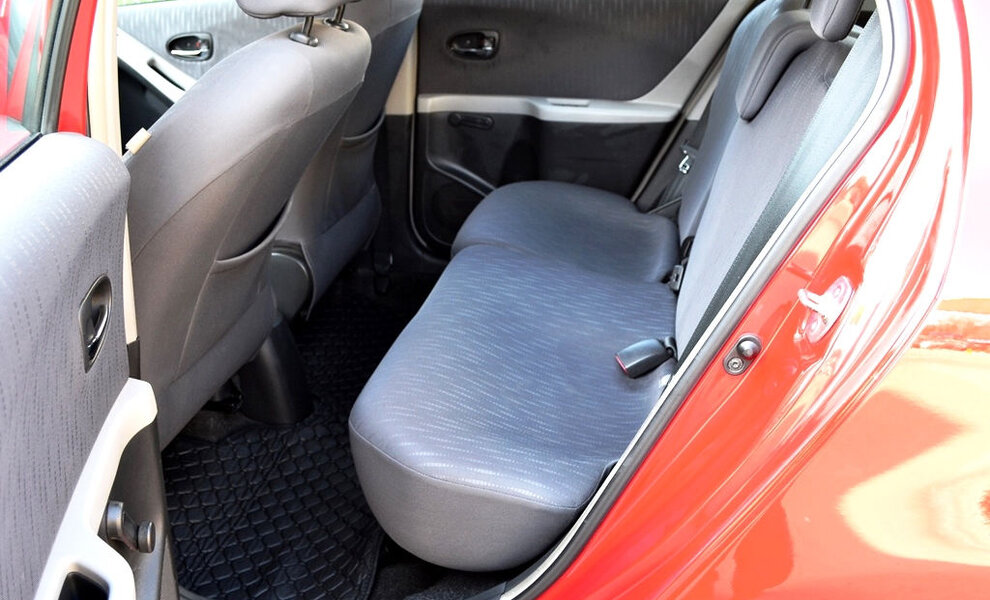 Toyota Yaris 2009 - Image 10