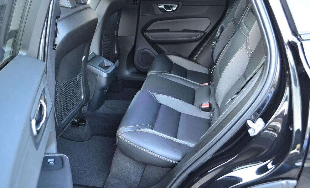 Volvo XC60 2021 - Image 11