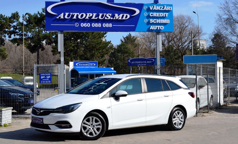 Opel Astra 2019 - Image 1