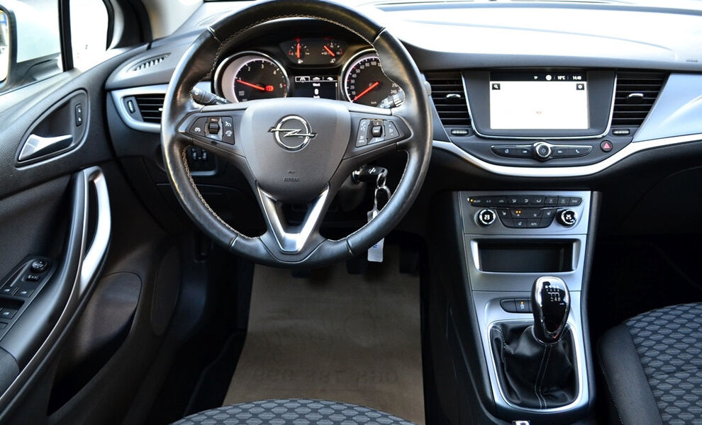 Opel Astra 2019 - Image 5