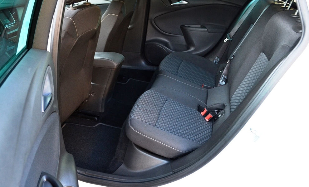 Opel Astra 2019 - Image 11