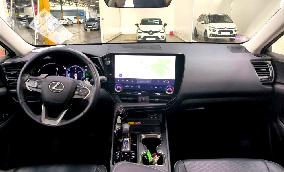 Lexus NX 450h+ Executive Line - Image 5