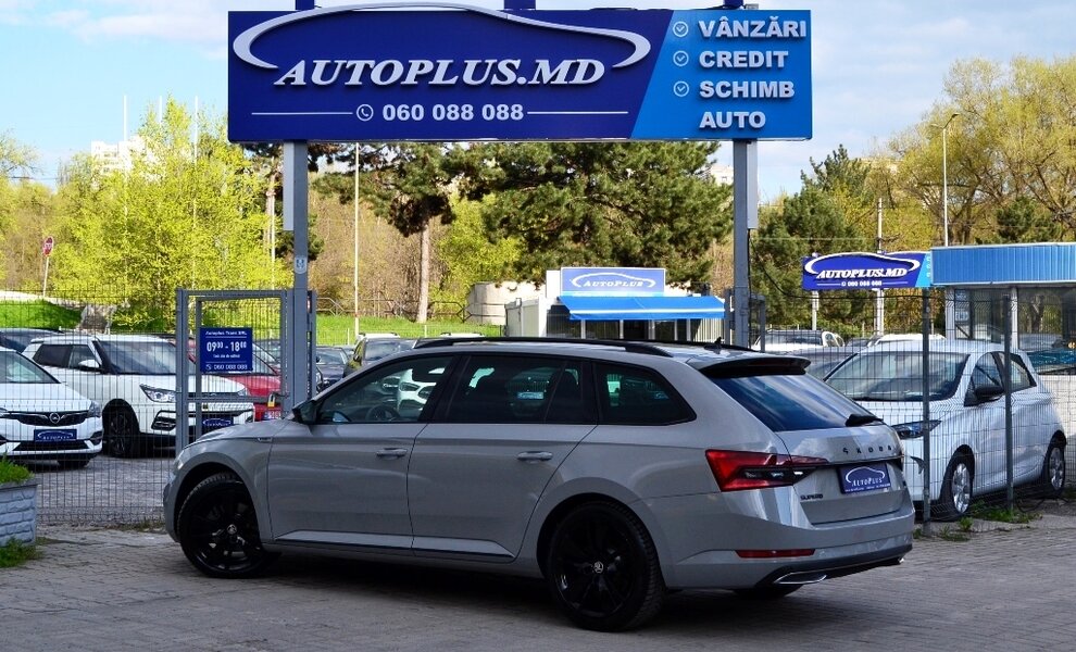 Skoda Superb SportLine - Image 4