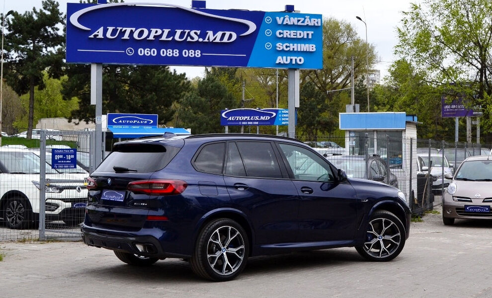 BMW X5 45e xDrive Facelift (G05) M Package - Image 2