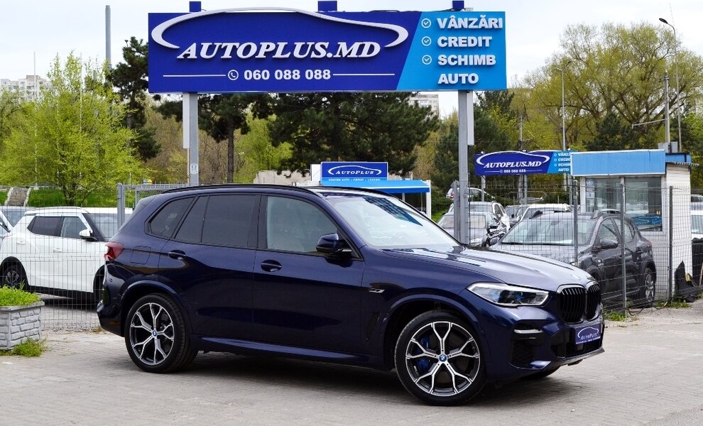 BMW X5 45e xDrive Facelift (G05) M Package - Image 3