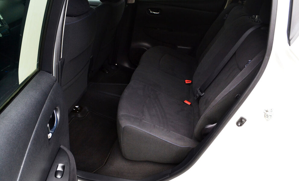 Nissan Leaf Accenta - Image 11