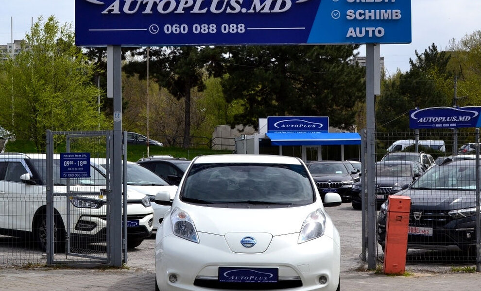 Nissan Leaf Accenta - Image 15