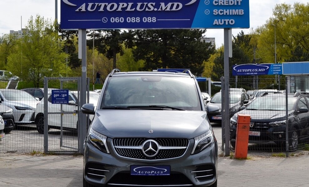 Mercedes V300d AMG Long - Image 20