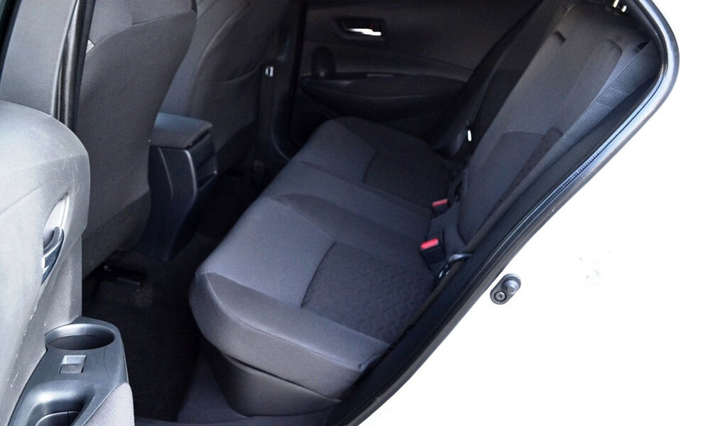 Toyota Corolla Hybrid - Image 11
