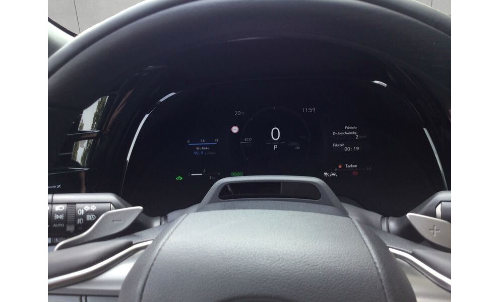 Lexus 450h+ LUXURY LINE - Image 6