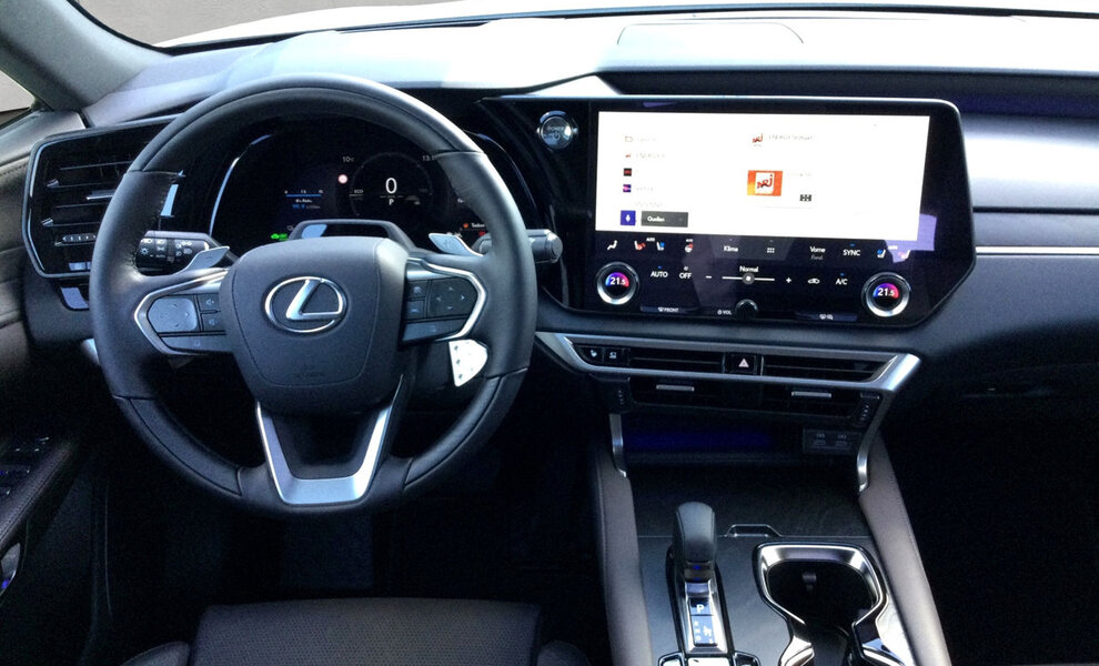 Lexus 450h+ LUXURY LINE - Image 5