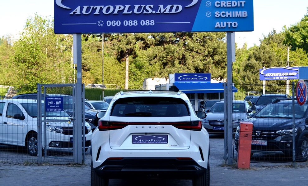 Lexus NX 450H+ Executive Line - Image 19
