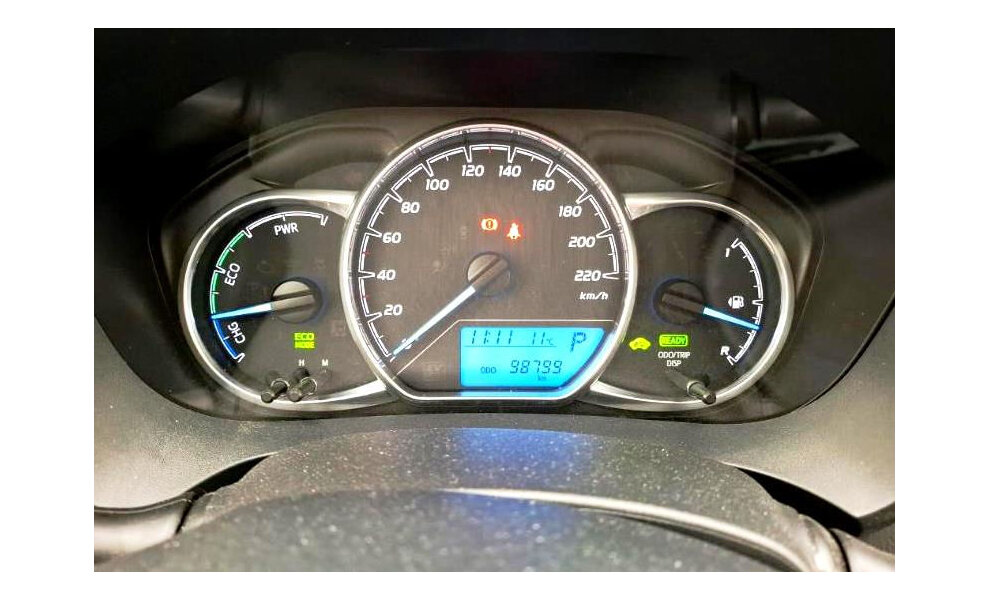 Toyota Yaris Hybrid - Image 6