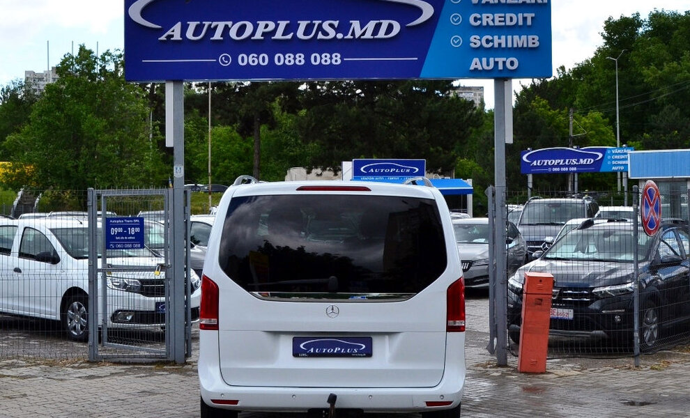 Mercedes V250d - Image 17