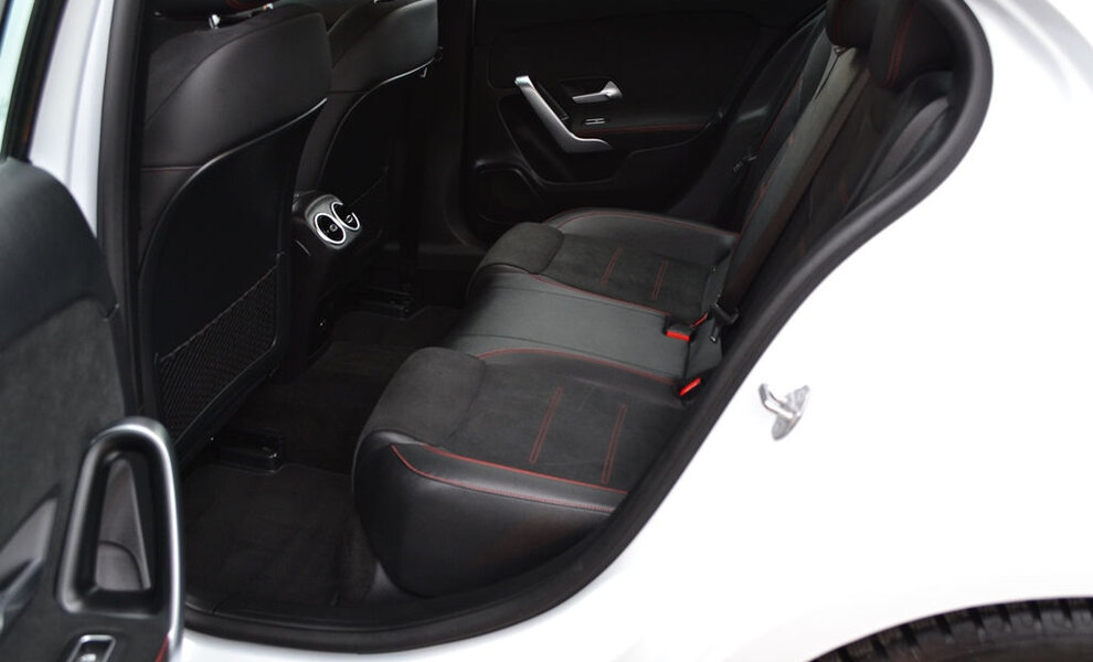 Mercedes A180d AMG - Image 12