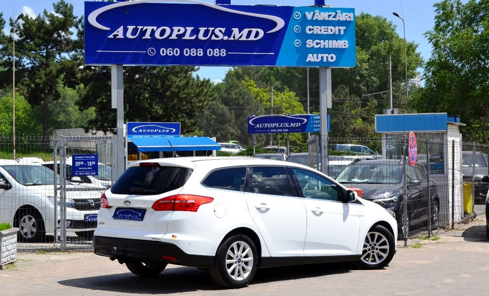 Ford Focus 2018 - Image 2