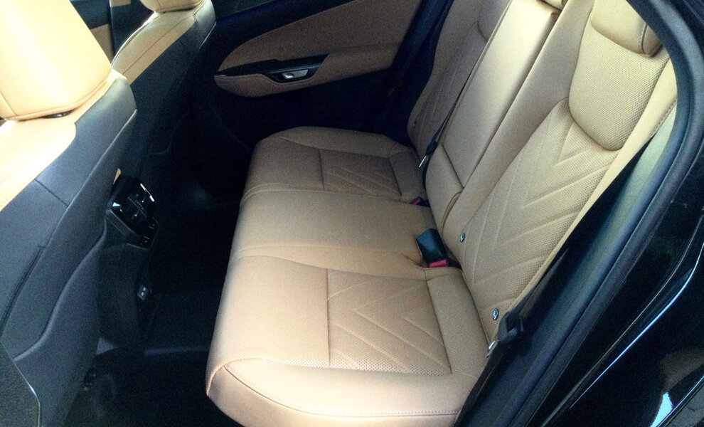 Lexus NX450+ Luxury Line - Image 11
