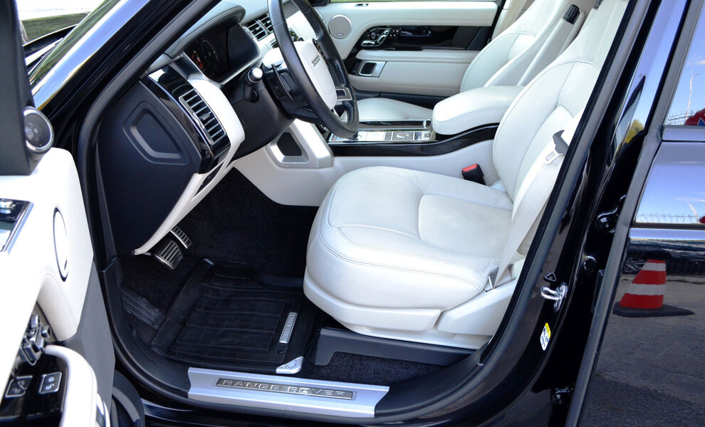 Land Rover Range Rover VOGUE P400e - Image 13