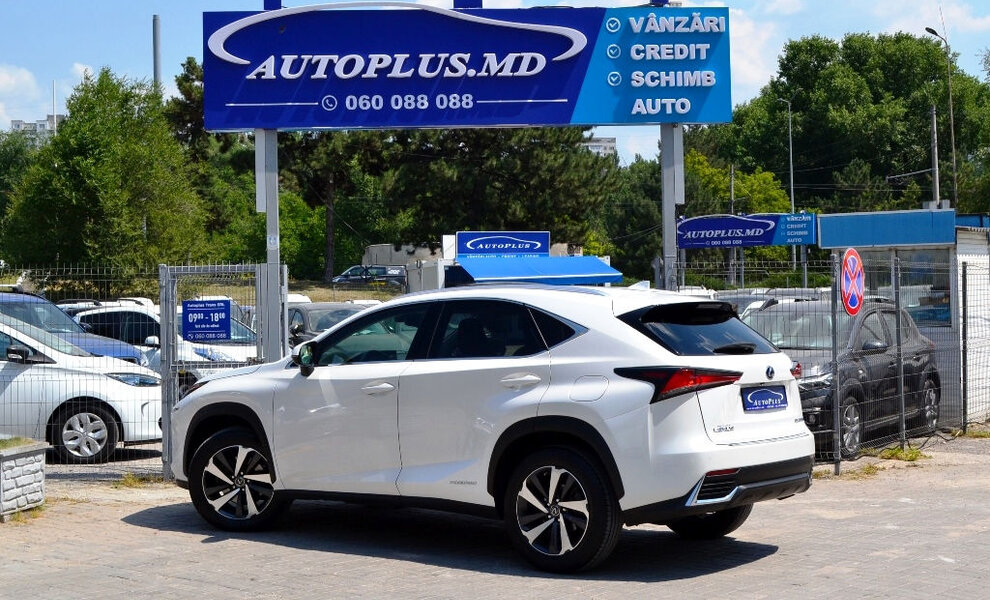 Lexus NX300h LUXURY Line - Image 4