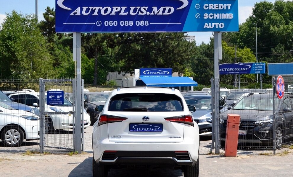 Lexus NX300h LUXURY Line - Image 20