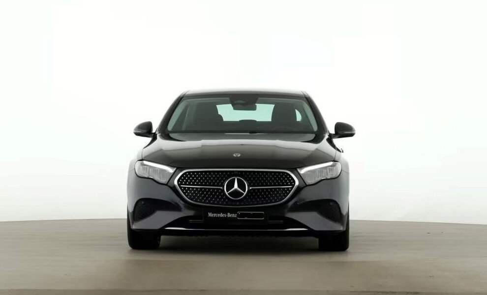 Mercedes E200 W214 - Image 18