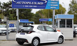 Toyota Yaris Hybrid - Image 2