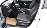 Toyota Yaris Hybrid - Image 10