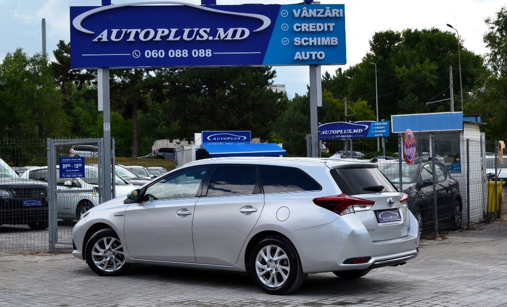 Toyota Auris Hybrid Restyling - Image 4