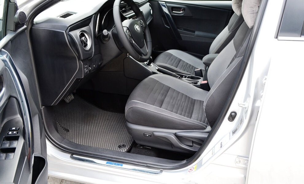 Toyota Auris Hybrid Restyling - Image 11