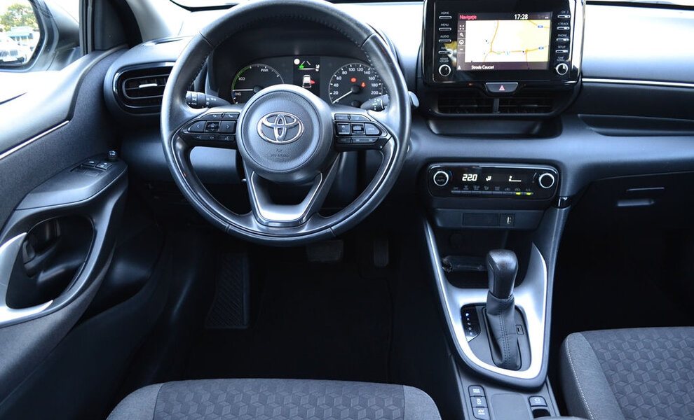 Toyota Yaris Hybrid - Image 5