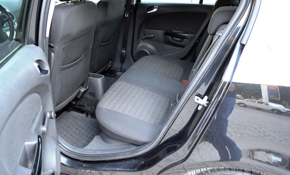 Opel Corsa - Image 10