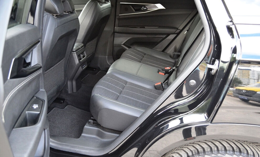 Renault Austral Techno E-TECH Hybrid - Image 10