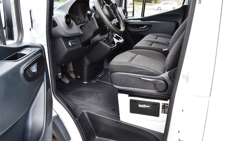 Mercedes Sprinter 316 L4H2 - Image 6