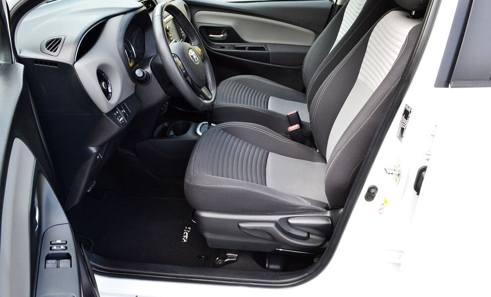 Toyota Yaris Hybrid - Image 10