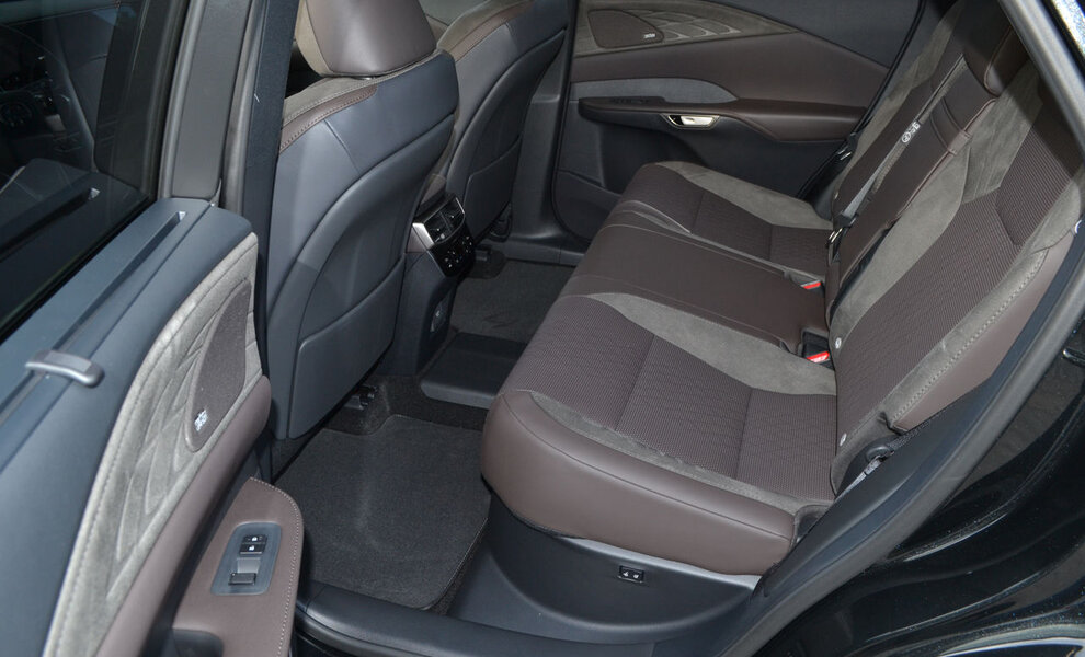 Lexus RX450h+ LUXURY LINE - Image 13